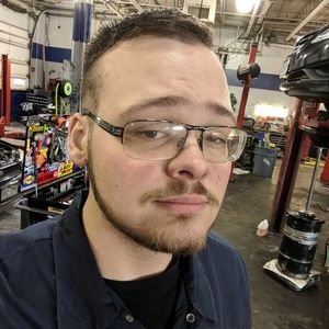 Meet your Posher, Devin